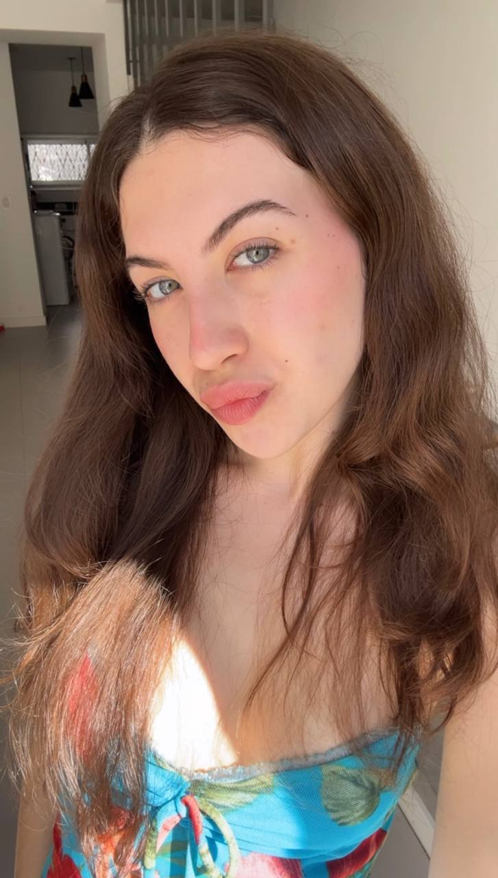 Nude girl Amber in Atlanta