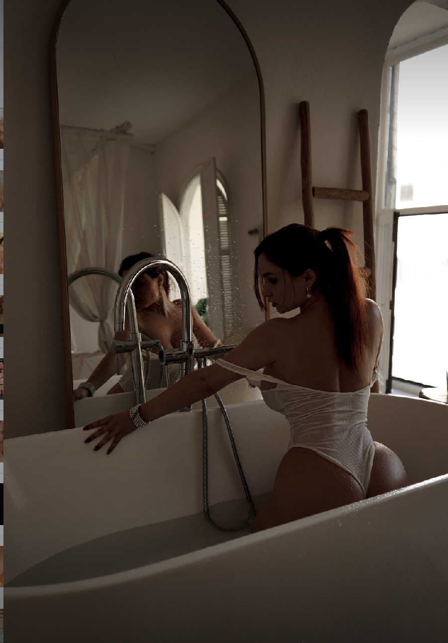 A playful frame from Miranda Faith nude — online in Atlanta